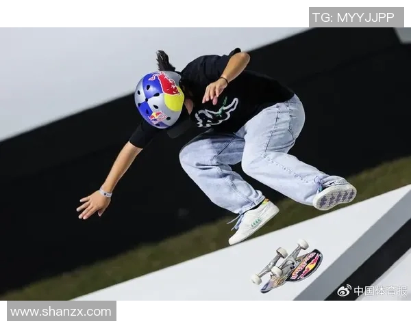 成都滑板队技术探秘:从基础到高阶的滑板技巧与训练分享 成都滑板队技术探秘:从基础到高阶的滑板技巧与训练分享